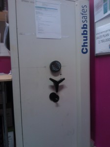B&D Safe Opening, London opened this Chubb Sovereign safe