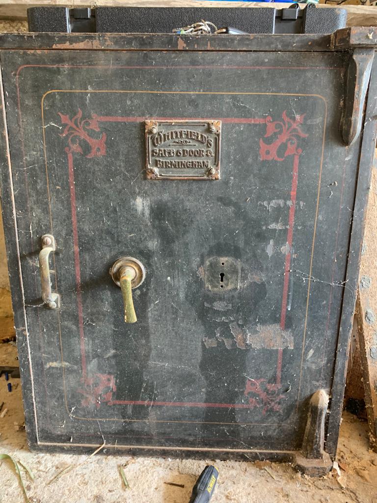 Antique Whitfield safe opened in Brighton, Sussex