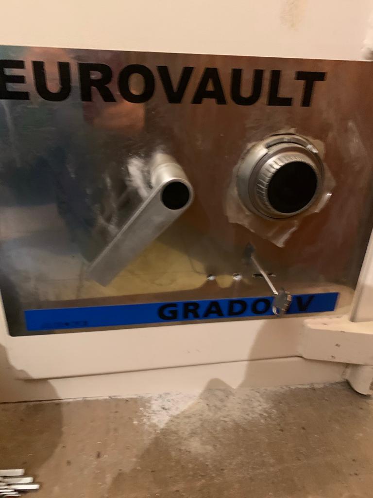 Eurovault grade 4 safe cracked in North West London